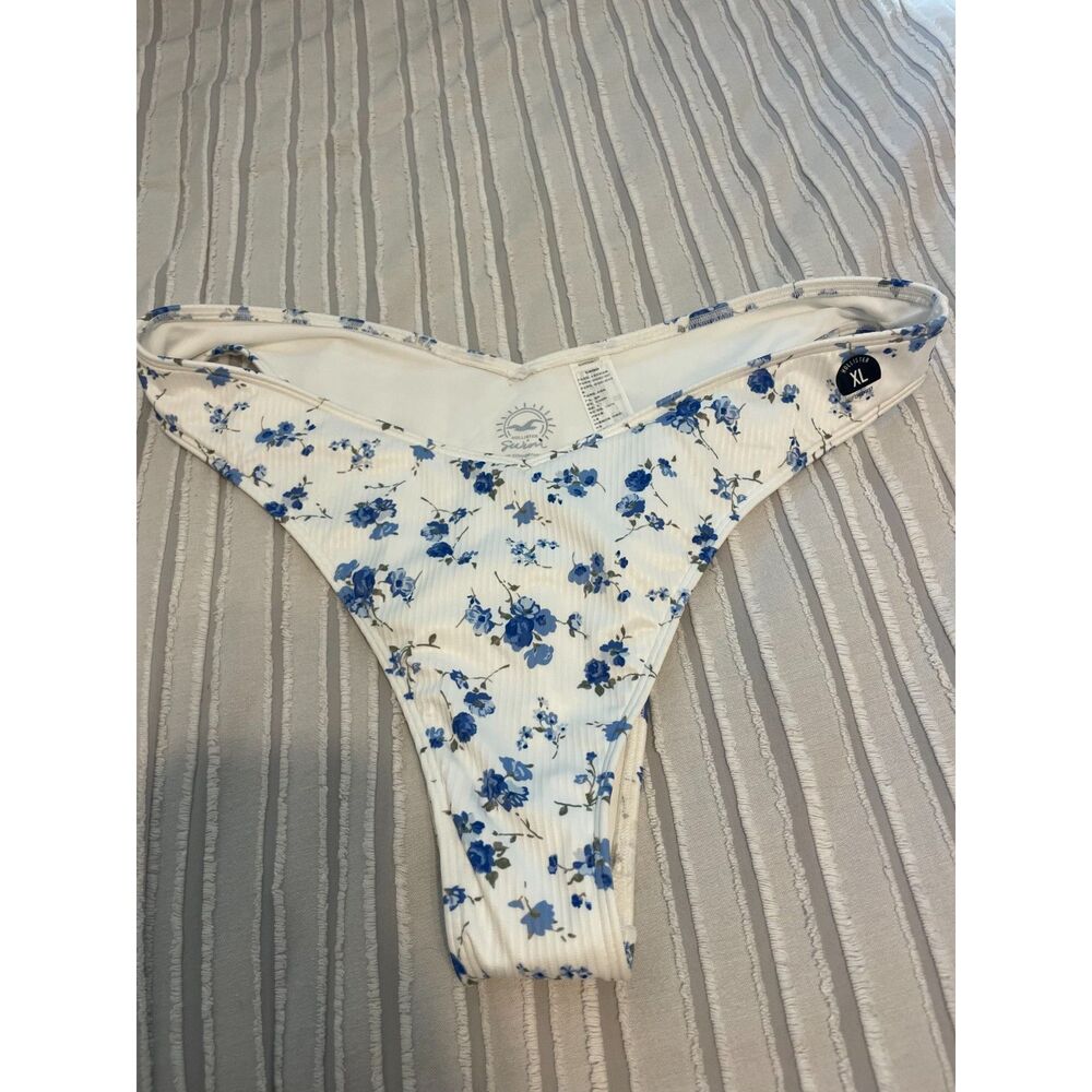 NWT Hollister Blue Floral Bikini Bottoms Size XL